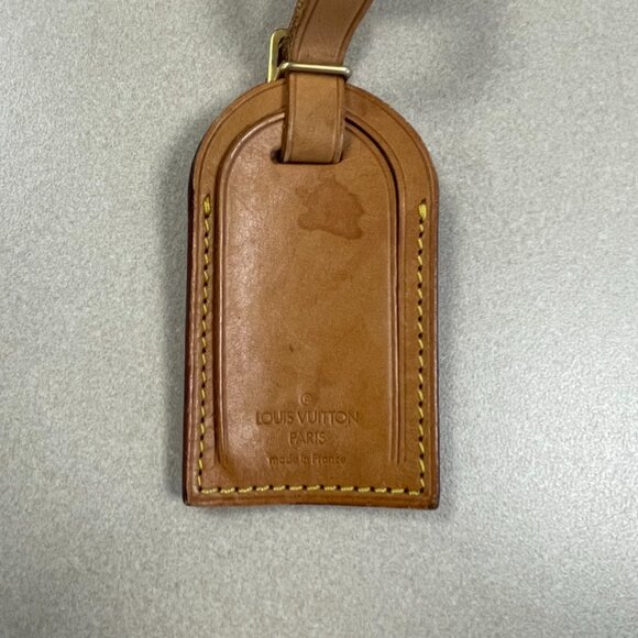 Louis Vuitton Vintage Vachetta Leather Luggage Tag w/ Buckle.- Preowned - Picture 4 of 6